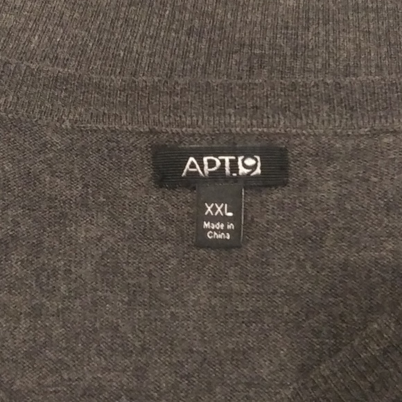 Apt. 9 Gray & Black Argyle V-neck Sweater - Picture 5 of 6